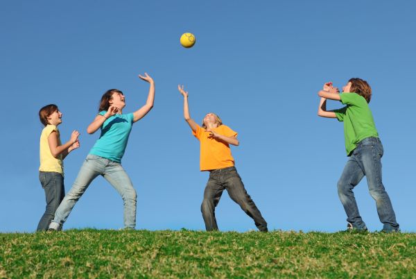 Сричковата топка – най-простата и забавна игра